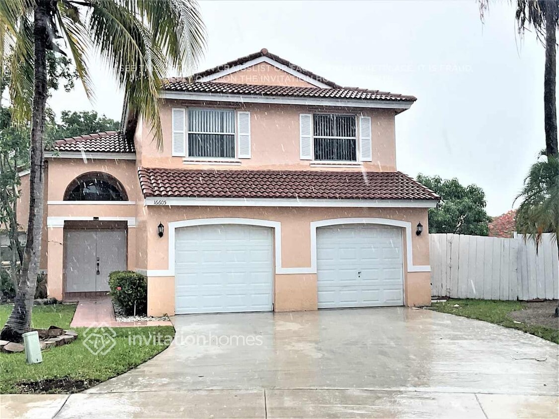 Foto principal - 16605 NW 10th St