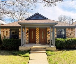 Building Photo - 4610 Sycamore St