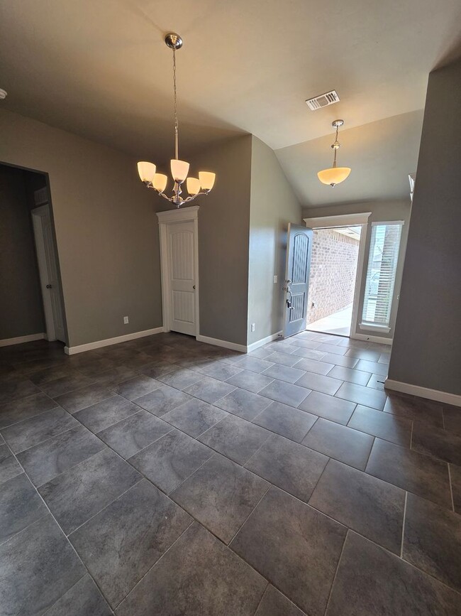 Building Photo - TAKE A LOOK AT YOUR NEW HOME!!!