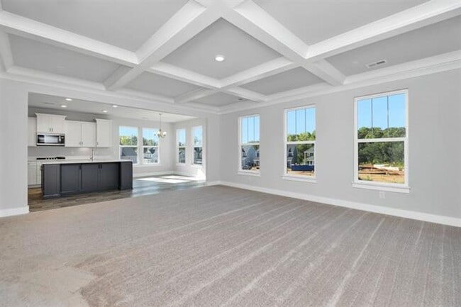 Building Photo - Duncan- BEAUTIFUL Craftsman-Style, 5 Bedro...