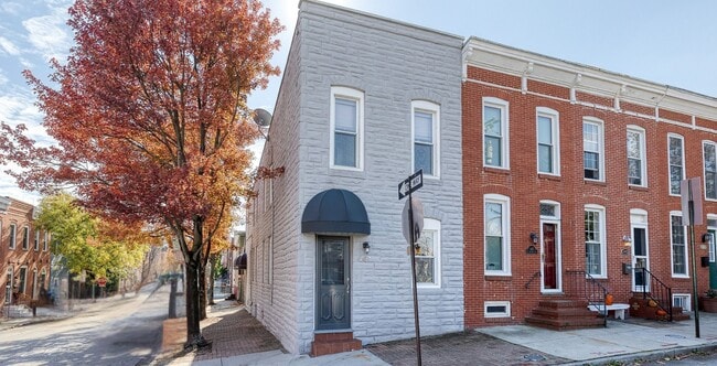 Building Photo - 447 Gittings St