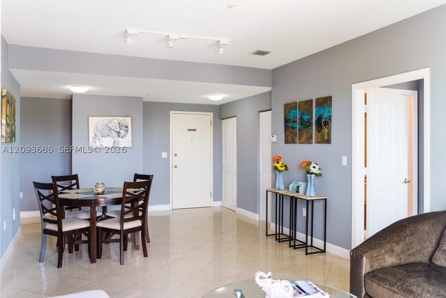 Foto del edificio - 2280 SW 32nd Ave
