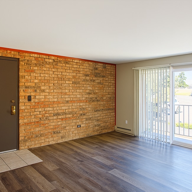 Building Photo - 5212 Belclare Rd