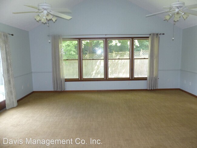 Building Photo - 4 br, 3 bath House - 7545 Corr Street