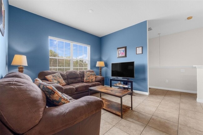 Building Photo - 2835 Oakwater Dr