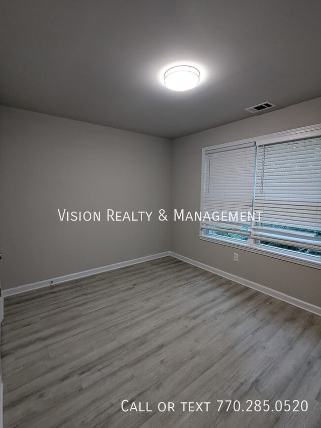 Building Photo - 8334 Triple Crown Dr