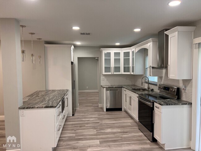 Foto del edificio - 1560 Palmetto St