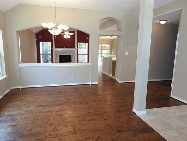 Building Photo - 103 Cluck Creek Trail