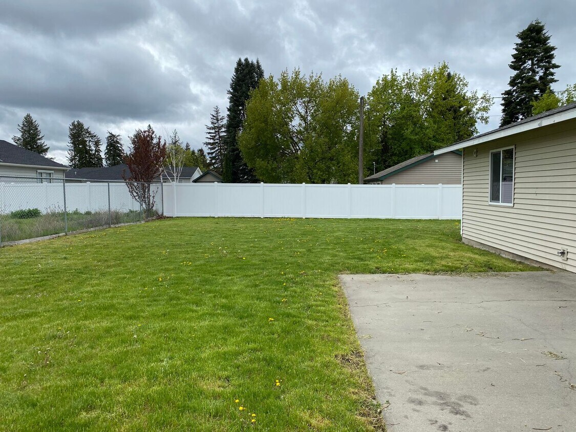 Primary Photo - 306-308 N Pierce Rd