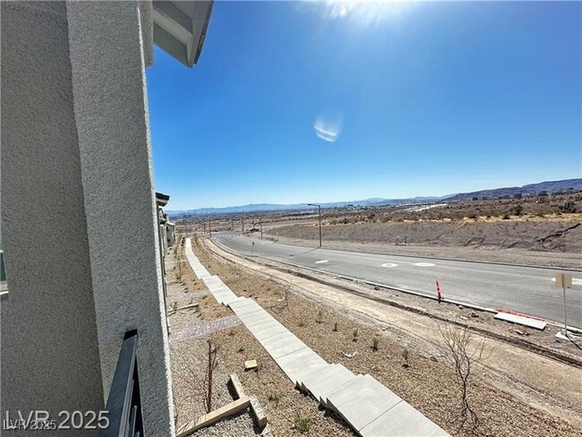 Building Photo - 11697 Stone Curlew Ave