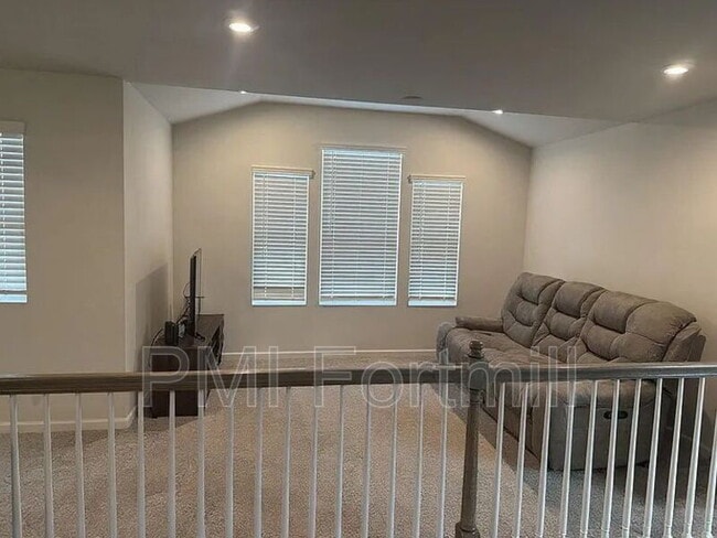 Foto del edificio - 1714 Woodend Dr