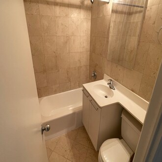 Foto del edificio - 337 E 49th St