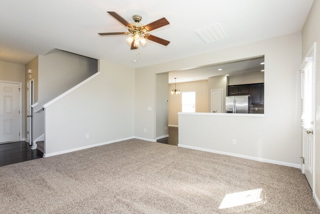 Foto del edificio - 12327 Bending Branch Rd