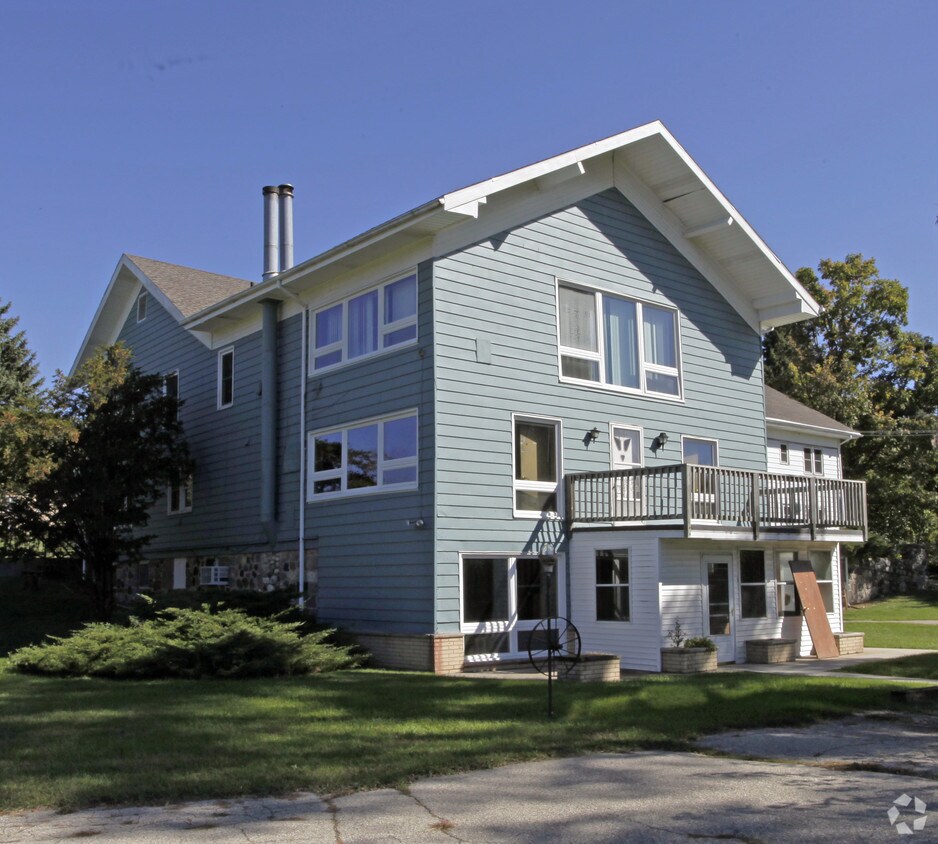 Building Photo - N3155 County Road H