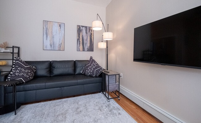 Building Photo - 234 W 112th St