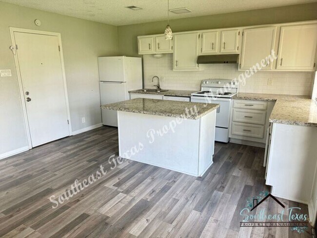 Foto del edificio - 1635 Reynolds Rd