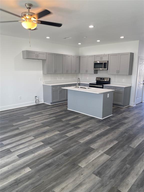 Foto del edificio - 8103 Corinth St