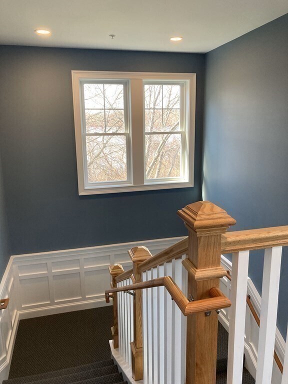 Foto del edificio - 949 State Rd