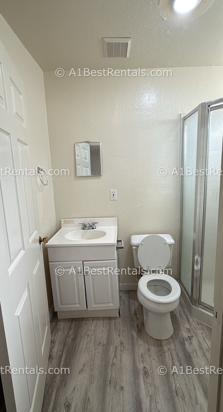 Building Photo - 3832 Sierra St