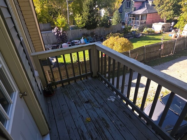 Foto del edificio - 1214 Hamilton St