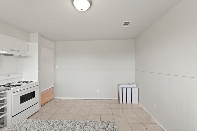 Foto del edificio - 326 Brookview St