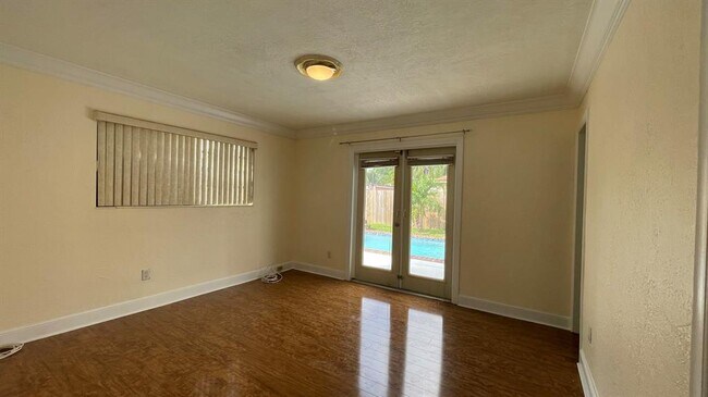 Foto del edificio - 6770 Roosevelt St