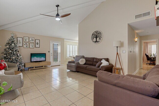 Building Photo - 1281 Amber Morgan Dr