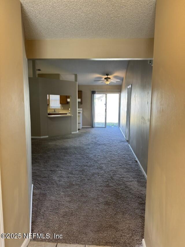 Foto del edificio - 2654 Hidden Village Dr