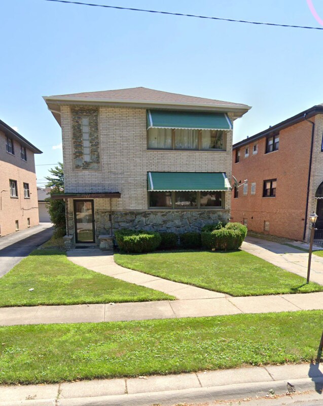 Foto del edificio - 341 Crandon Ave
