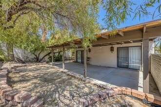 Building Photo - 3105 Plaza De Rosa