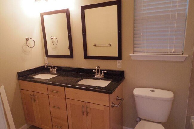 Foto del edificio - 3504 Speedway