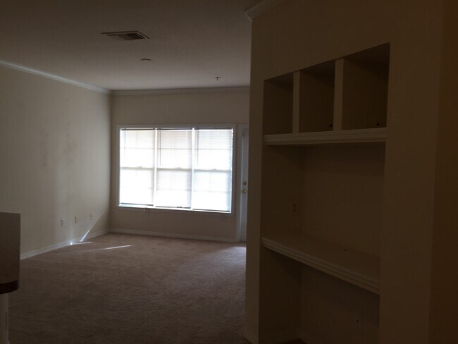 Foto del edificio - 3615 Conroy Rd