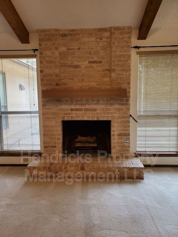 Foto del edificio - 4647 Green Willow Woods