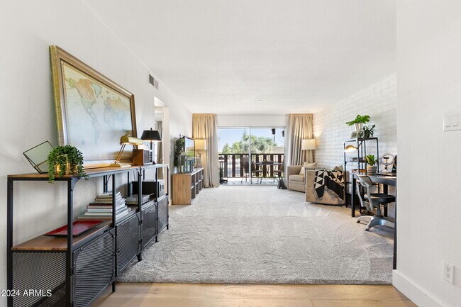 Foto del edificio - 4354 N 82nd St