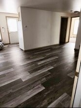 Building Photo - 3952 Meadowbrook Ct