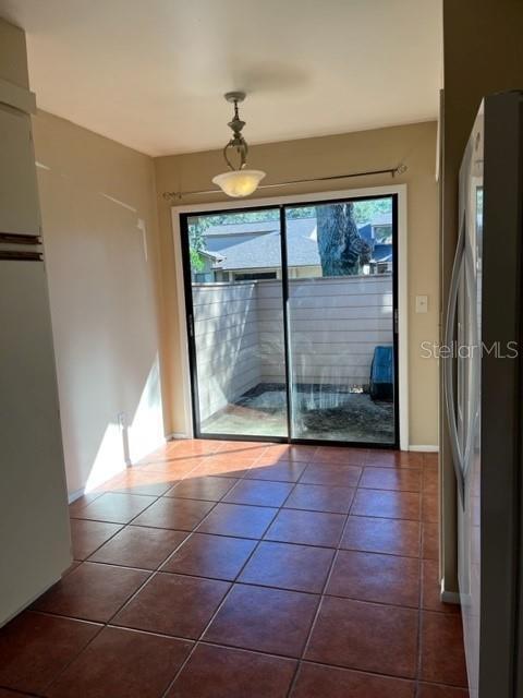 Building Photo - 564 Albany Pl