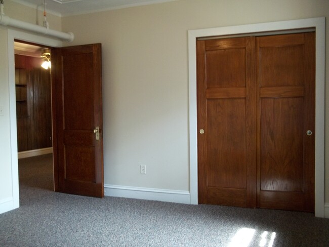 Bedroom - 305 Oregon Ave