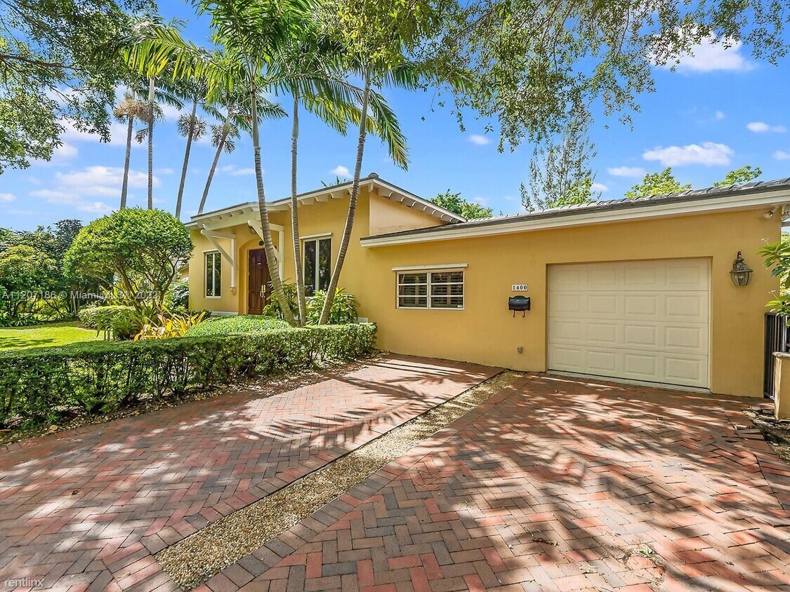 5 br, 3.5 bath House 1400 Sorolla Ave House for Rent in Coral