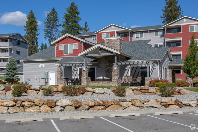 Clubhouse - Riverview Collection - 275