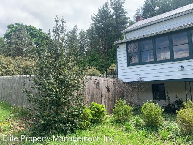 Building Photo - 2 br, 1 bath House - 5443 Lehman Road