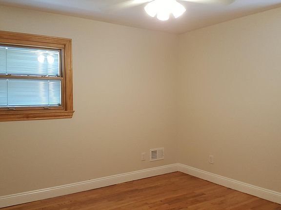 Building Photo - 15633 Cameron St,Southgate, MI 48195