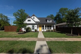 Building Photo - 902 S Marlborough Ave