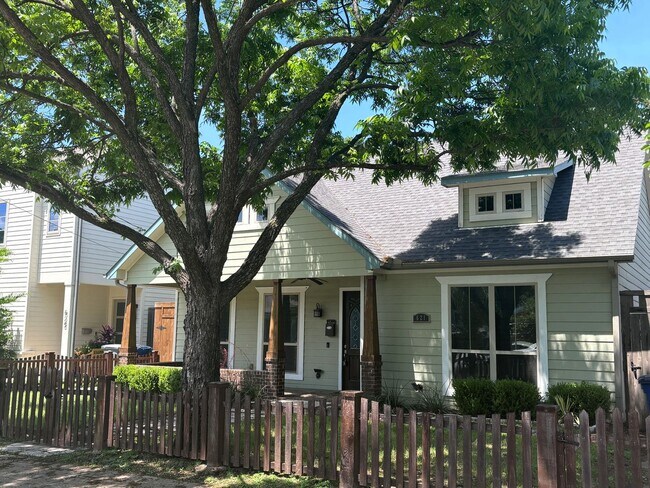 Foto del edificio - Bishop Arts Ranch