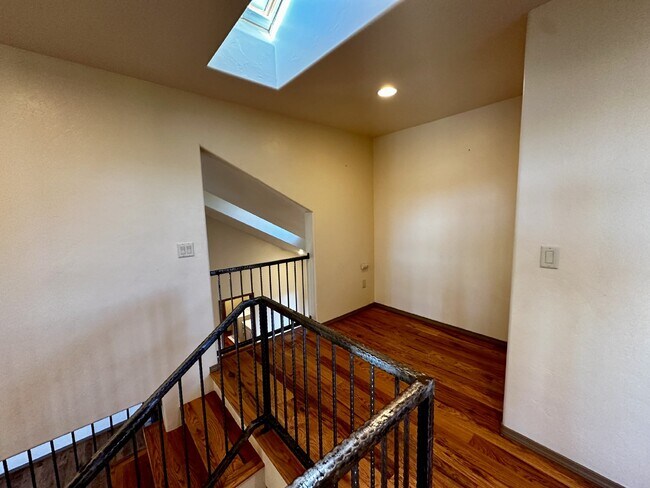 Foto del edificio - 4719 E Amber Rd