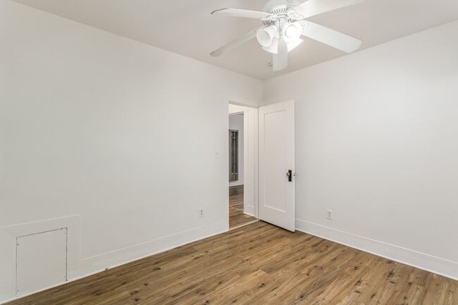 Foto del edificio - Charming 1-bedroom backhouse in Mentone!