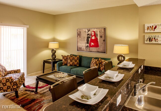 Foto del edificio - 4 br, 3.5 bath Townhome - 6025 GIBSON AVE