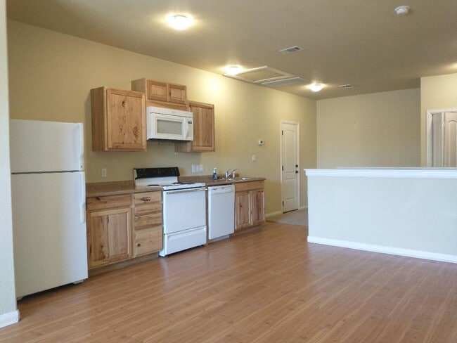 Building Photo - 16219 Oxbow Trl