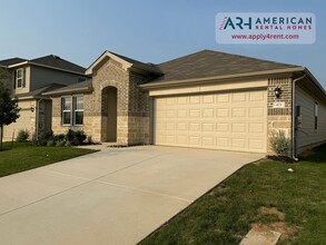 Building Photo - 421 Chaco Lp