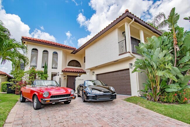 Building Photo - 22568 Esplanada Cir