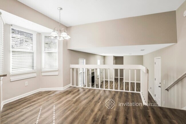 Building Photo - 5465 Winslow Crossing N